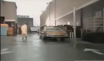 The alley outside of Kelly's (1980)