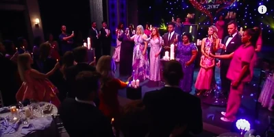 Hallelujah candle circle