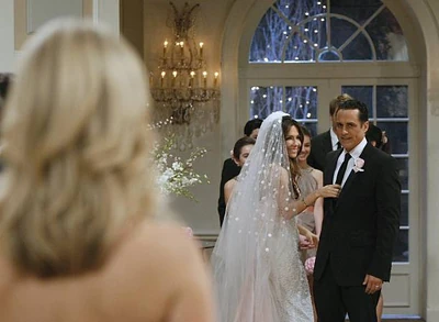 Happy wedding party (2011)