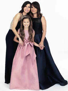 Anna (Hughes), Robin (McCullough) and Emma (Silzer)