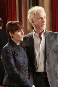 Luke Spencer and Tracy Quartermaine are engaged (2010)