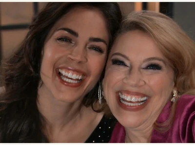 Liesl and Britt selfie (2022)