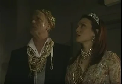 Luke and Skye are dripping with the stolen Cassadine jewels (2004)