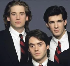 Todd, nephew Kevin and cousin Powell III in college