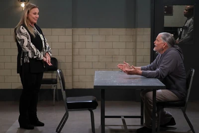 Siblings Laura Collins and Cyrus have an uneventful visit at Pentonville (2022)