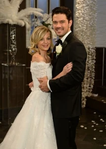 Nathan marries Maxie Jones