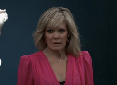 Ava's snake necklace goes with her ring (2024)