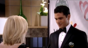 Nathan tells Maxie that she looks stunning