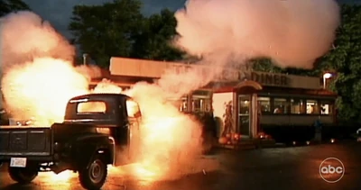 Spencer truck on fire outside the diner (1993)