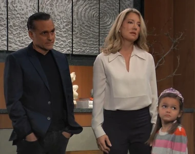 Sonny, Nina, and Donna in a tiara (2023)