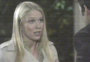 Courtney tells Nikolas she's pregnant