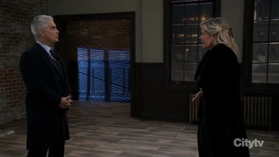 Ric Lansing shows Ava Jerome an empty apartment (2025)