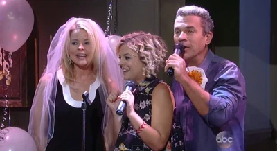 Mac, Maxie, and Felicia sing karaoke