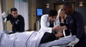 Maxie is there when Nathan arrives at the hospital