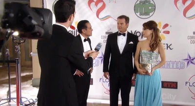 Olivia, Ned and Sonny on the red carpet
