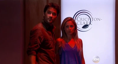 Dante and Lulu trying to escape (2014)