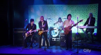 Player performs to "Baby Come Back"