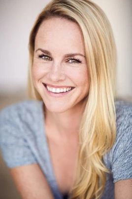 Julie Marie Berman 2022