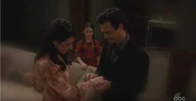 Kristin and Mikkos makeup on New Years Eve in front of young Natasha