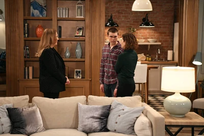 Laura, Cameron, and Elizabeth in the living room (2021)