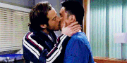 Brucaskissing2014.gif