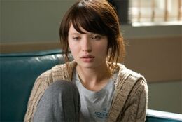 Emily browning 1236183860