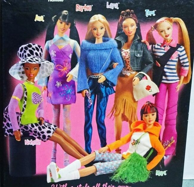 Barbie girl fashion store