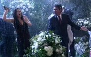Ep 5x20 - George and Angie in the rain at wedding