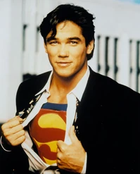 Dean Cain als Clark Kent in "Lois & Clark: The New Adventures of Superman (1993)"