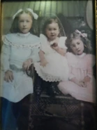 3 girls.png (9.07 MB) Lucile, Iniz and Effie Hamilton (Lucile's Siblings). As the story goes, Inez was getting restless, so they gave her an apple to keep her busy