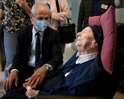 Randon (aged 118) in April 2022, after becoming the world's oldest living person.