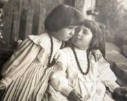 D’Amore with her sister in their youth