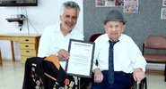 Kenner (aged 108) with Shimon Sabag in June 2021.