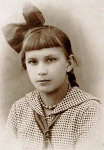 Maria Roszak 12.jpg (53 KB) Maria Roszak in 1920, aged 12