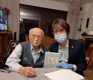 Arnold Leissler WJK.jpeg (399 KB) Aged 109, on 26 September 2020, with Waclaw Jan Kroczek