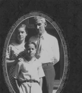Ardon Soto at a younger age (probably in the 1930s) with two of his children