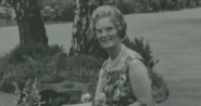 Willis as a younger woman