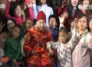 Qiu Fuzhen on her 111th birthday, with some of her descendants in 2021.