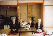 From right: Kane Tanaka, Hana and Nao Sakai (sisters), Kiyoshi Ota (younger brother), around 1992, aged 89