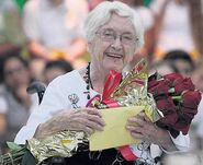 MH107.jpg (70 KB) Aged 107