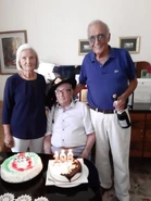 Giannini on his 108th birthday with his son Romano and daughter-in-law Rosanna Magnozzi in 2020