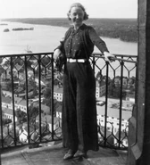 Carlsson on a trip to Stockholm in 1938