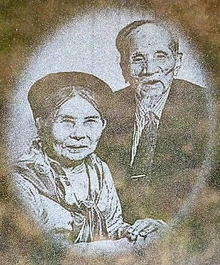 Sai Thi Vu and her husband.