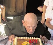 Antonio Alvarado Largo104.jpg (131 KB) On his 104th birthday in 2016