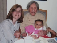 Family.png (1.56 MB) Kozak (age 110) sitting with her granddaughter Sarah Polon and great grand-daughter Yocheved Polon in 2010.