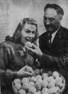 Julie Gibson1944.jpg (107 KB) Gibson in 1944