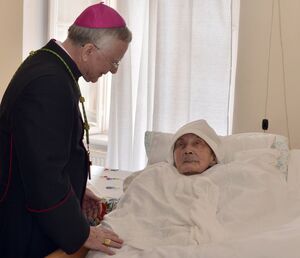 Roszak110.jpg (98 KB) Maria Roszak with Archbishop Marek Jędraszewski on her 110th birthday in 2018