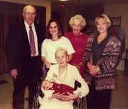 Sarah Knauss (aged 115), her daughter Kathryn Sullivan (aged 92), her grandson Robert Butz (aged 70), her great-granddaughter Kathy Jacoby (aged 46), her great-great-granddaughter Kristina Patton (aged 24), and great-great-great-grandson Bradley (aged 0).