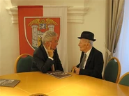 Alois Mayrhofer105a.png (44 KB) Alois Mayrhofer (aged 105) with the former president Heinz Fischer.