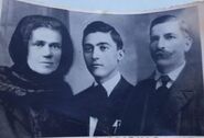 Dumitru Comănescu with his parents